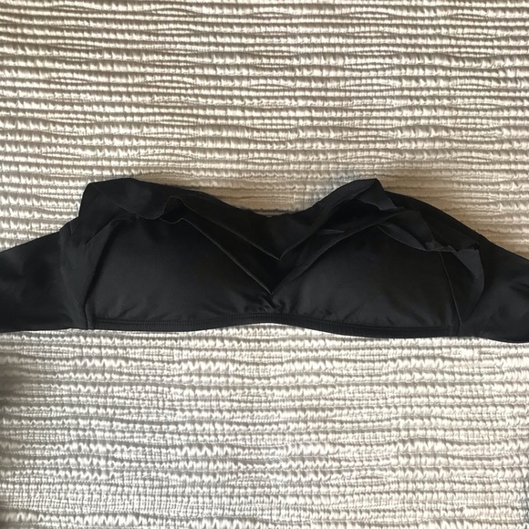 Perry Ellis Ruffle Bandeau Top - Picture 2 of 3
